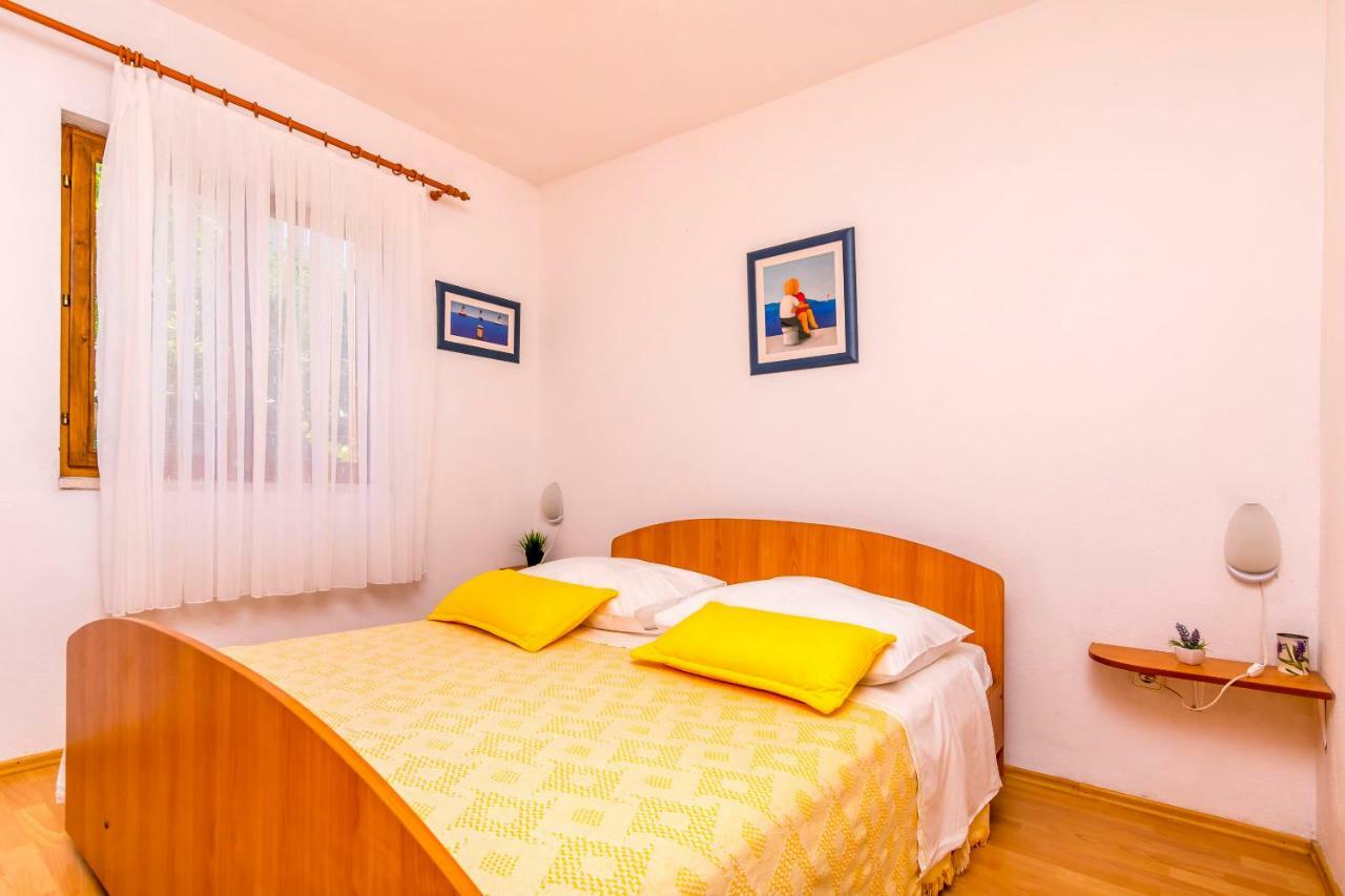Apartments Bozo Ražanj Eksteriør billede